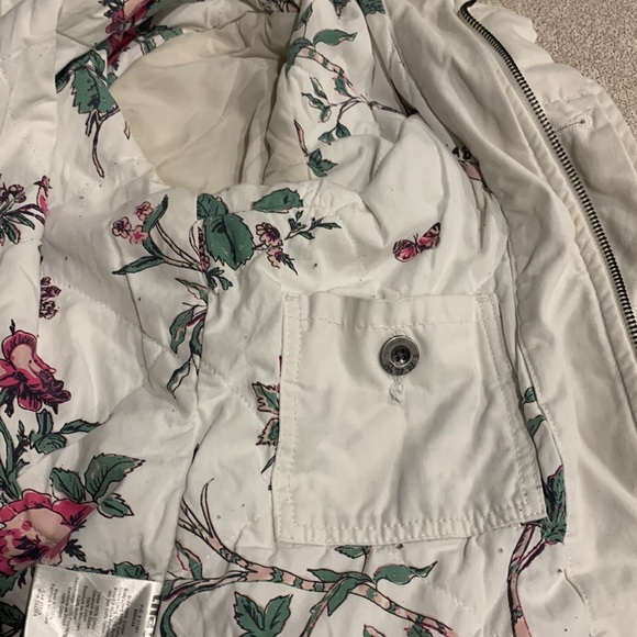 Aritzia / TNA Vintage White Maverick Bomber Jacket/Coat Size M - Picture 11 of 12